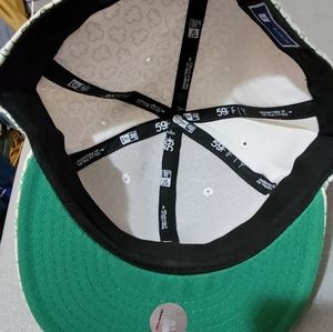 New Era Sz. 8 fitted baseball cap